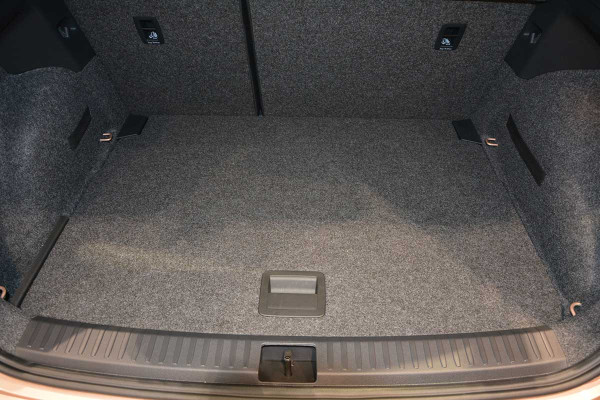 Tappetino Per Bagagliaio Ford Kuga 2013+: Gomma Antiscivolo Su Misura, Resistente E Facile Da Pulire